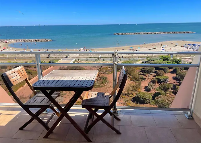 Front De Mer T2 Palavas Les Flots Direct Plage