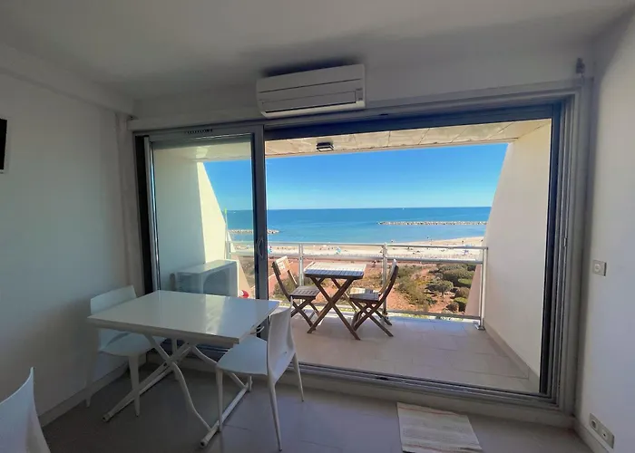 Front De Mer T2 Palavas Les Flots Direct Plage