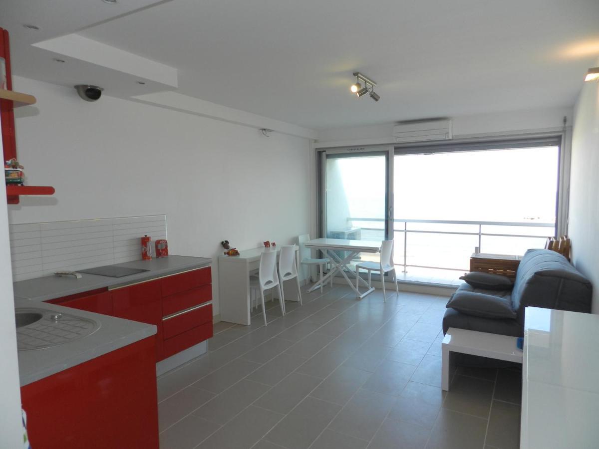 Front De T2 Les Flots Direct Apartment